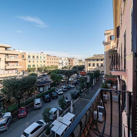 Lo Scoglio Dei Volsci Bed & Breakfast Nettuno Eksteriør bilde