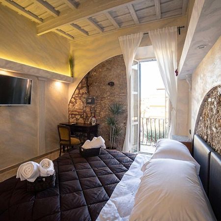 Lo Scoglio Dei Volsci Bed & Breakfast Nettuno Eksteriør bilde