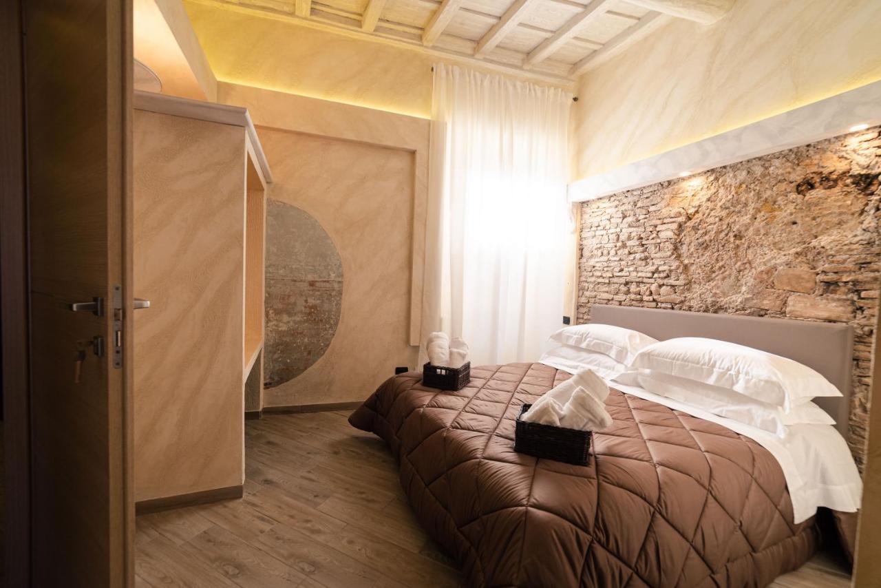 Lo Scoglio Dei Volsci Bed & Breakfast Nettuno Eksteriør bilde
